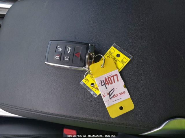 SALWG2RV0JA414643 Land Rover Range Rover Sport Se
