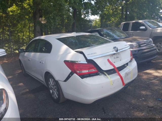 1G4GB5GRXFF242483 Buick Lacrosse Leather
