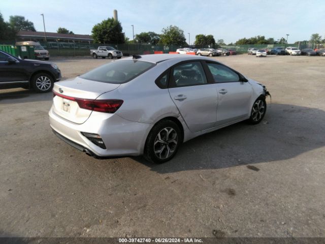 3KPF24AD3LE251894 KIA Forte Lxs