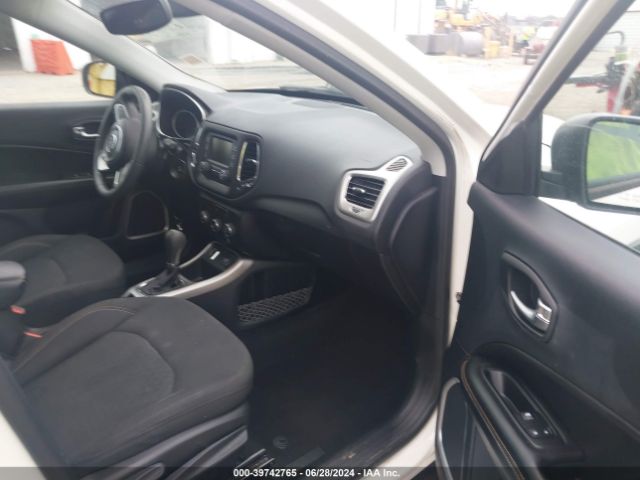 3C4NJCAB5JT495420 Jeep Compass Sport Fwd
