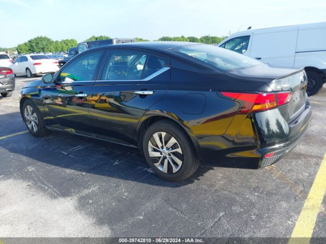 1N4BL4BV6NN330838 Nissan Altima S Fwd