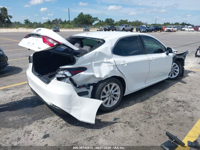 Toyota CAMRY LE 2023 4T1C11AK3PU818384 Image 4