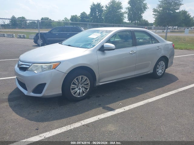 Toyota CAMRY LE 2014 4T4BF1FK9ER370516 Image 2