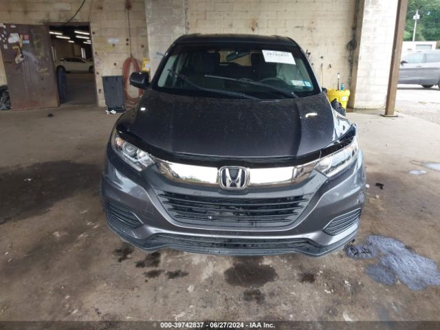 3CZRU6H35KG718312 Honda HR-V LX