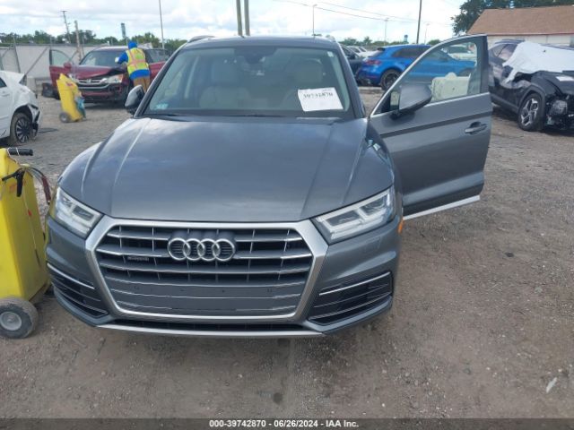 WA1BNAFY7J2070706 Audi Q5 2.0t Premium/2.0t Tech Premium