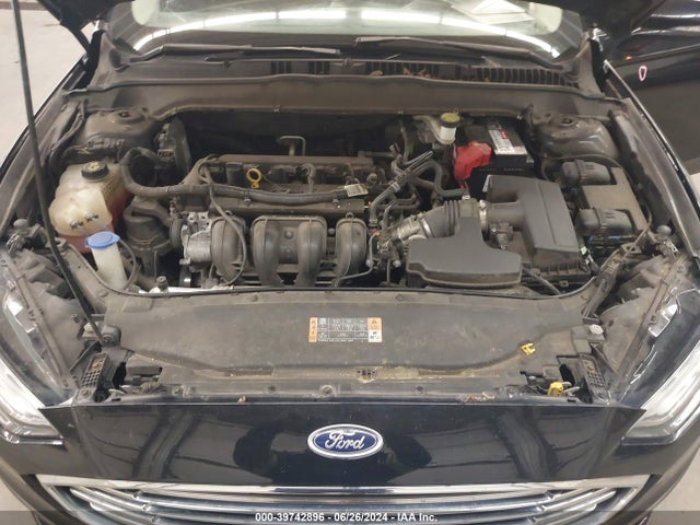3FA6P0H7XJR257603 Ford FUSION SE