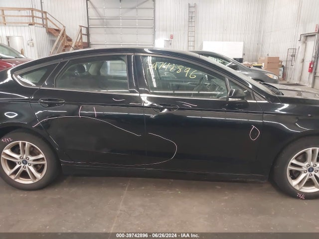 3FA6P0H7XJR257603 Ford FUSION SE