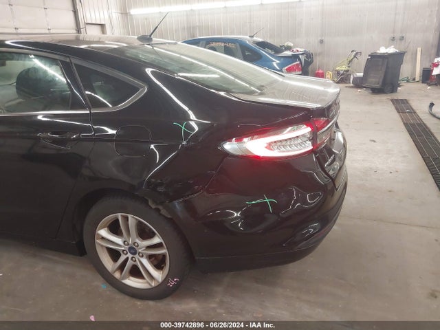 3FA6P0H7XJR257603 Ford FUSION SE