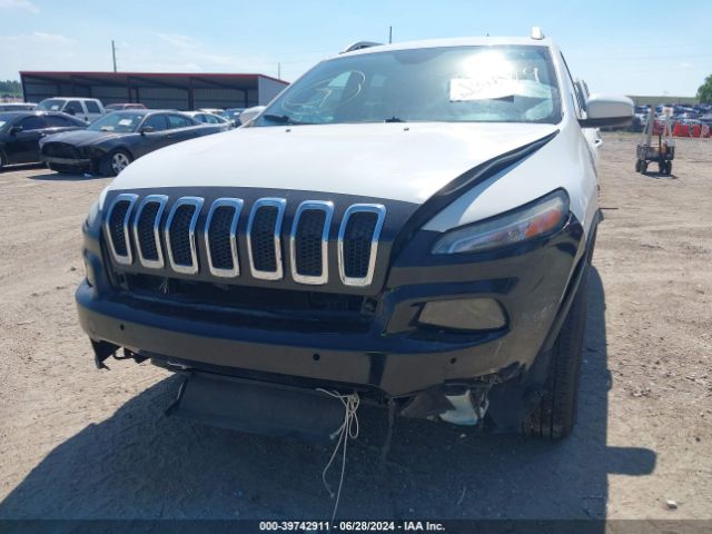 1C4PJMCBXFW784919 Jeep Cherokee Latitude
