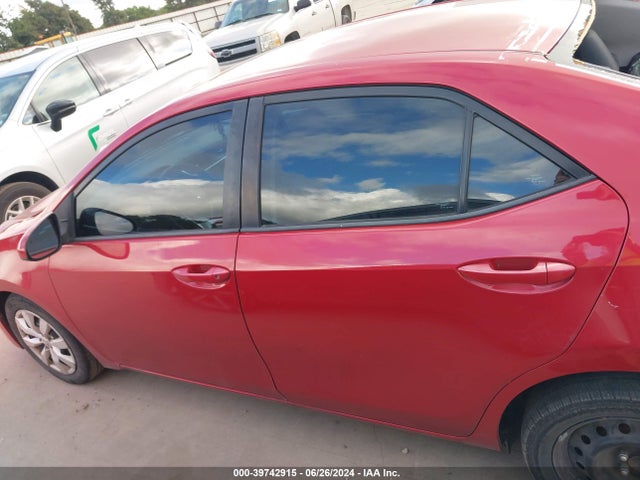 Toyota COROLLA LE 2018 5YFBURHE5JP768243 Image 14