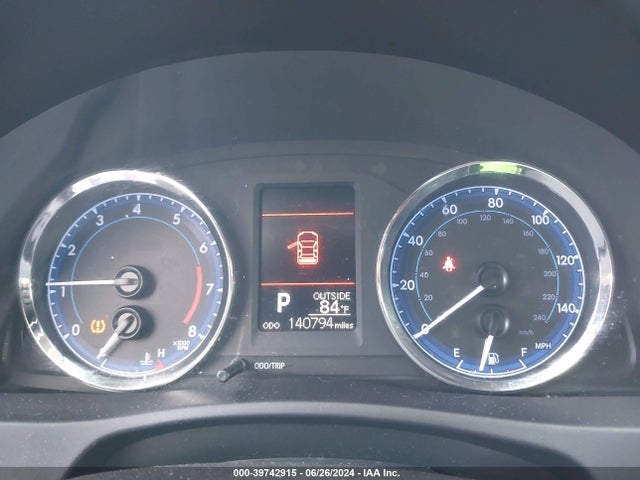 Toyota COROLLA LE 2018 5YFBURHE5JP768243 Image 15