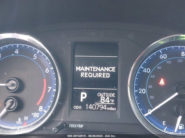 Toyota COROLLA LE 2018 5YFBURHE5JP768243 Image 7