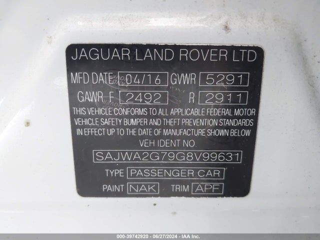 2016 JAGUAR XJ SAJWA2G79G8V99631 Photo 8