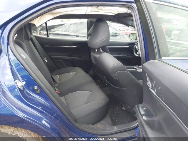 Toyota CAMRY LE 2018 JTNB11HK7J3031596 Image 8