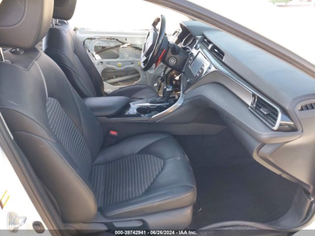 4T1G11AK2LU989820 Toyota Camry Se Nightshade Edition