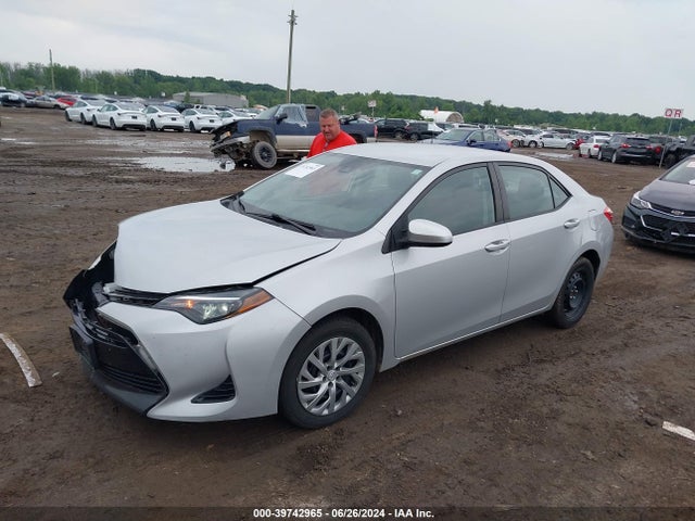 Toyota COROLLA LE 2019 2T1BURHE0KC140866 Image 2