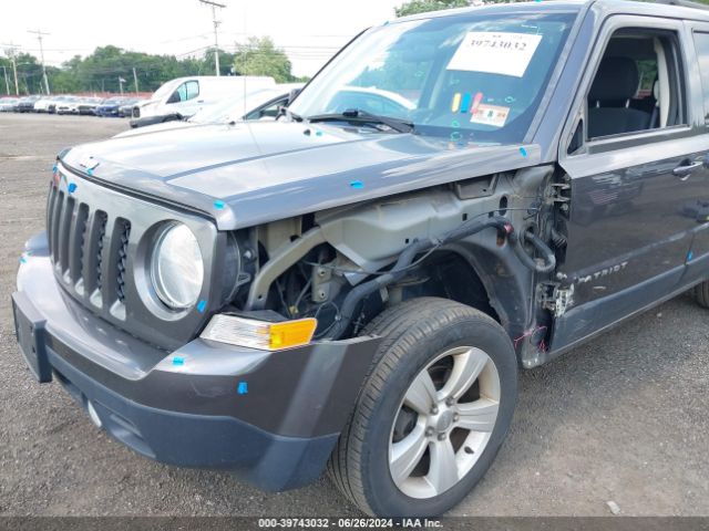 1C4NJRFB8FD258204 Jeep Patriot Latitude