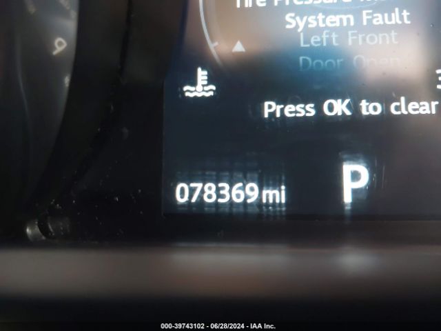 SADCJ2BV1HA082541 Jaguar F-pace 35t Premium