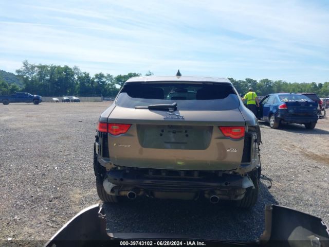 SADCJ2BV1HA082541 Jaguar F-pace 35t Premium