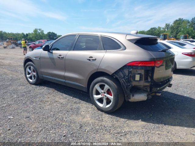 SADCJ2BV1HA082541 Jaguar F-pace 35t Premium