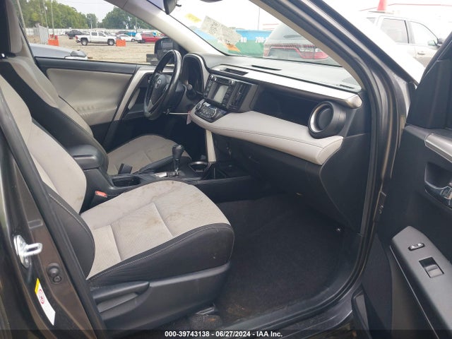 Toyota Rav4 Xle 2017 JTMWFREV8HJ133564 Image 5