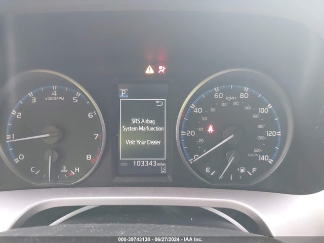 Toyota Rav4 Xle 2017 JTMWFREV8HJ133564 Image 7