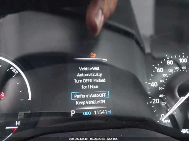 Toyota SIENNA XLE 2024 5TDYRKEC5RS185793 Image 15