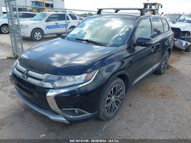 JA4AD3A39GZ013915 Mitsubishi Outlander Se