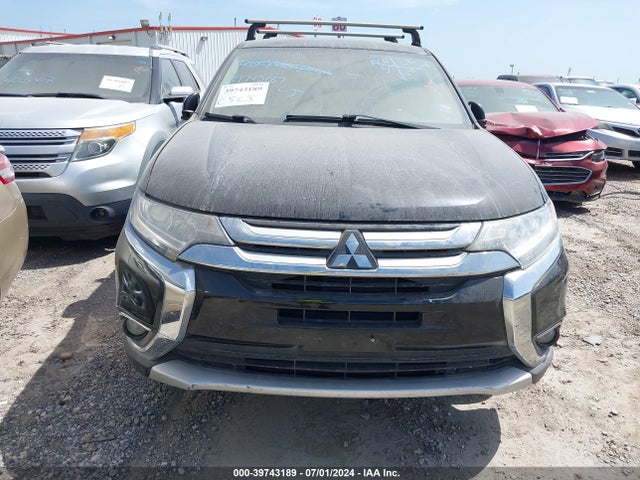 JA4AD3A39GZ013915 Mitsubishi Outlander Se