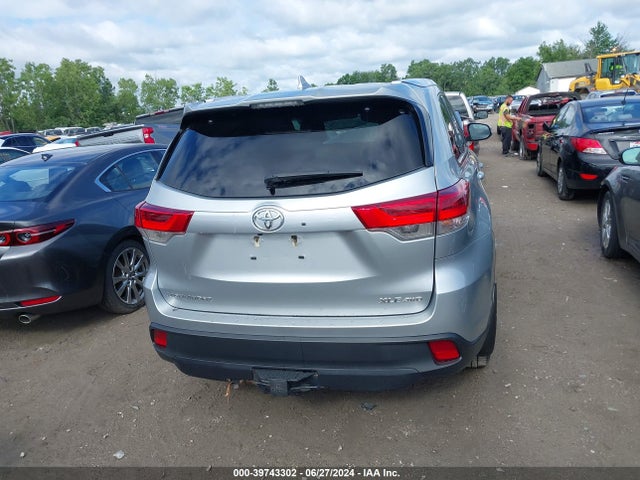 Toyota Highlander Xle 2019 5TDJZRFH5KS584360 Image 17