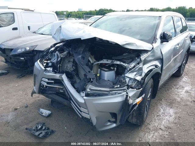 Toyota Highlander Xle 2019 5TDJZRFH5KS584360 Image 6
