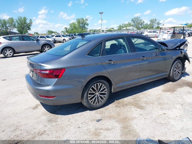 3VWN57BU5MM077074 Volkswagen tsi