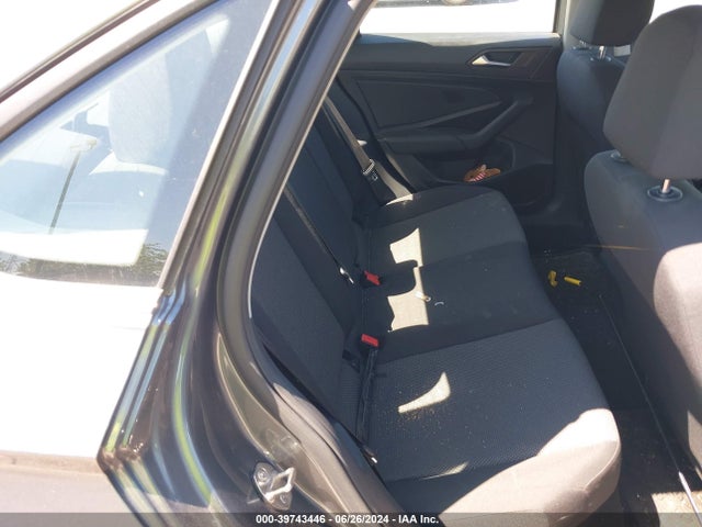 3VWN57BU5MM077074 Volkswagen tsi