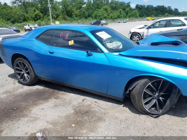 2C3CDZFJ2JH305779 Dodge Challenger 392 Hemi Scat Pack Shaker