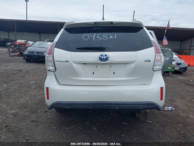 Toyota Prius V Five 2016 JTDZN3EU7GJ045821 Image 17