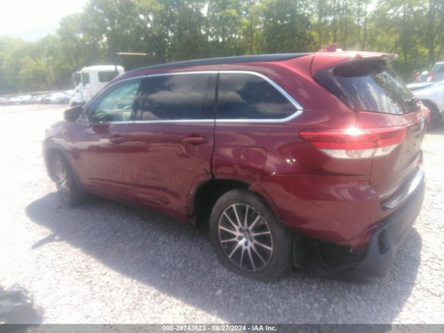 5TDJZRFH1JS817195 Toyota Highlander Se