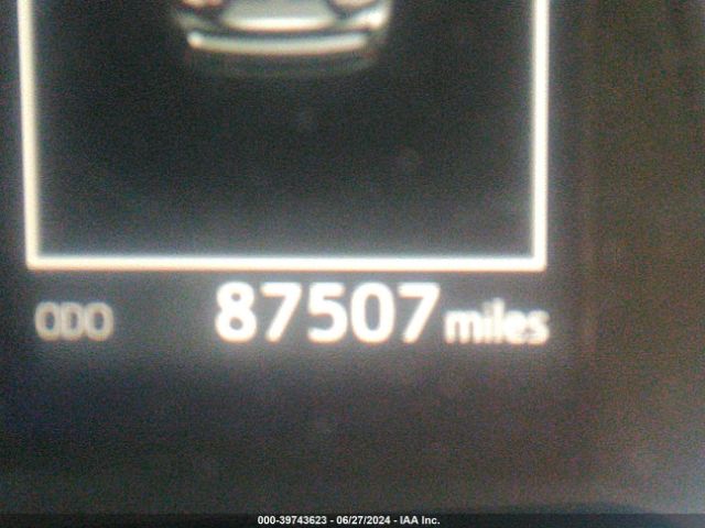 5TDJZRFH1JS817195 Toyota Highlander Se