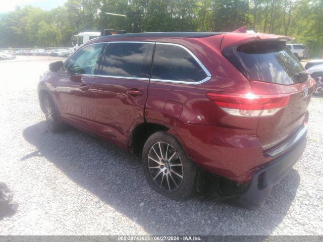 5TDJZRFH1JS817195 Toyota Highlander Se