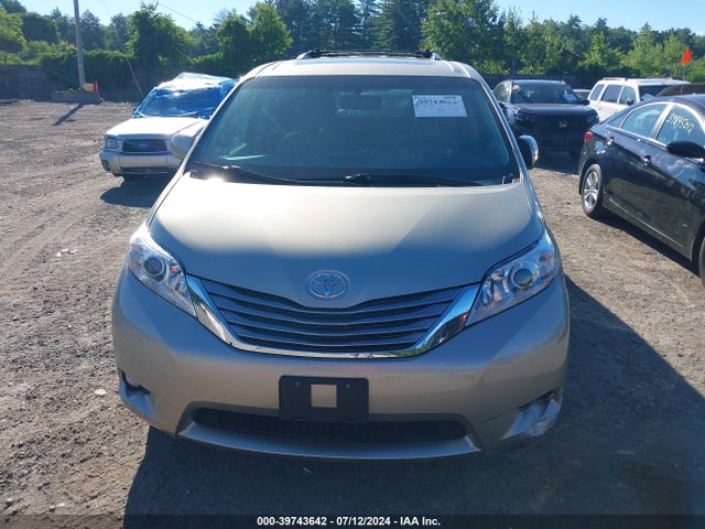 Toyota Sienna Xle 7 Passenger 2017 5TDDZ3DC5HS183322 Image 12