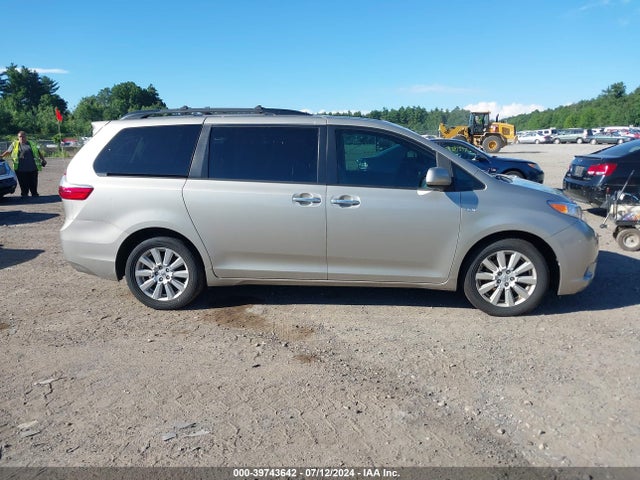 Toyota Sienna Xle 7 Passenger 2017 5TDDZ3DC5HS183322 Image 13