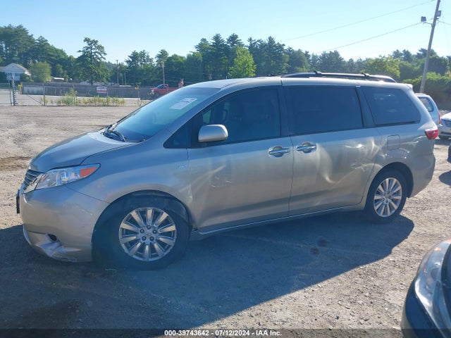 Toyota Sienna Xle 7 Passenger 2017 5TDDZ3DC5HS183322 Image 14