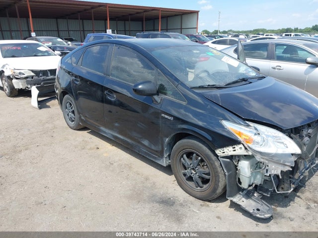 Toyota Prius Two 2015 JTDKN3DU6F1927807 Image 18