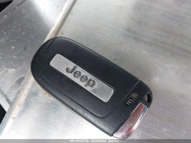 ZACCJADB9JPJ06189 Jeep Renegade Limited Fwd