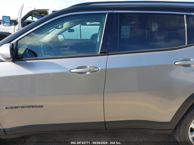 3C4NJCCB6LT108096 Jeep Compass Limited Fwd