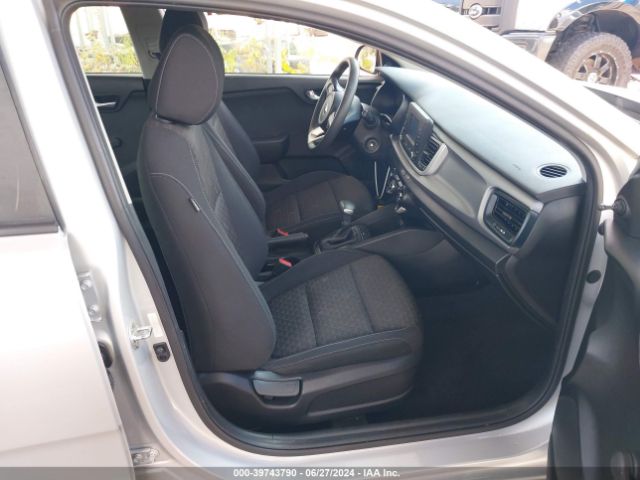 3KPA24AB0JE050475 KIA RIO LX