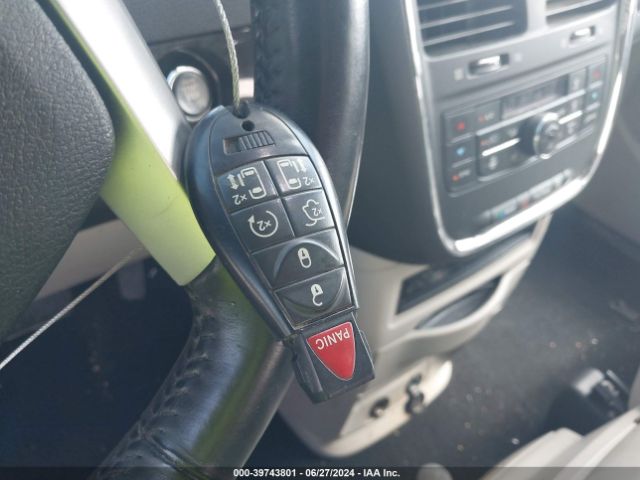 2015 CHRYSLER TOWN & COUNTRY 2C4RC1BG0FR741052 Photo 10