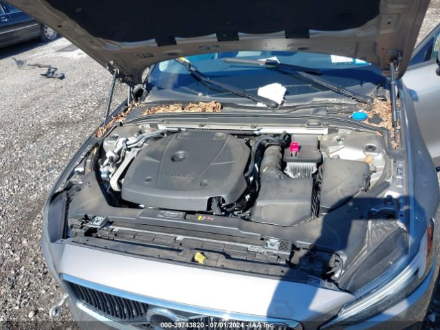 7JRA22TK2KG002934 Volvo S60 T6 Momentum