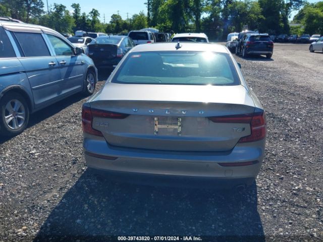 7JRA22TK2KG002934 Volvo S60 T6 Momentum