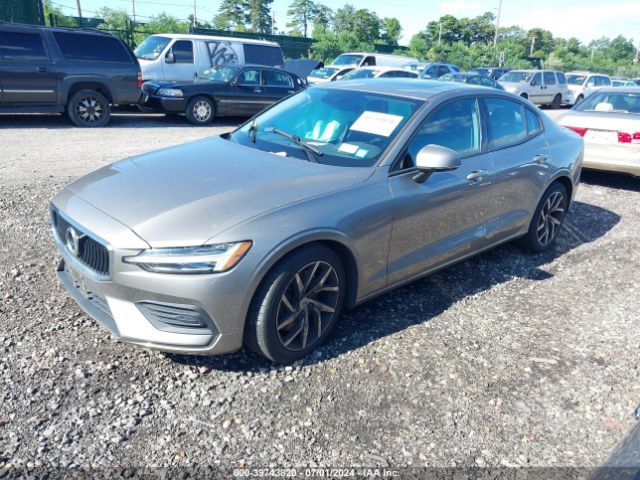 7JRA22TK2KG002934 Volvo S60 T6 Momentum