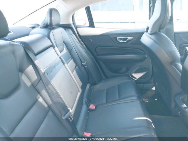 7JRA22TK2KG002934 Volvo S60 T6 Momentum
